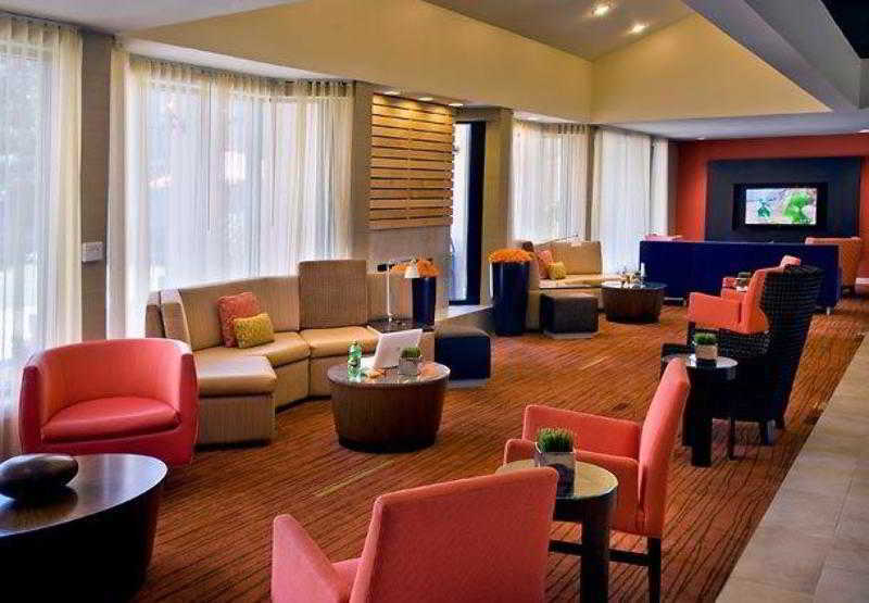 Courtyard Newark Liberty International Airport Hotel Екстериор снимка